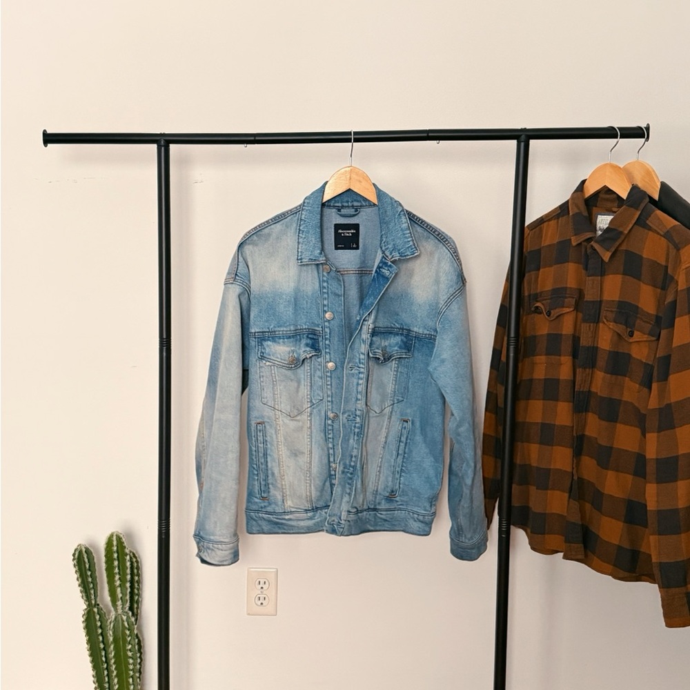 Abercrombie & Fitch Light Wash Denim Jacket
